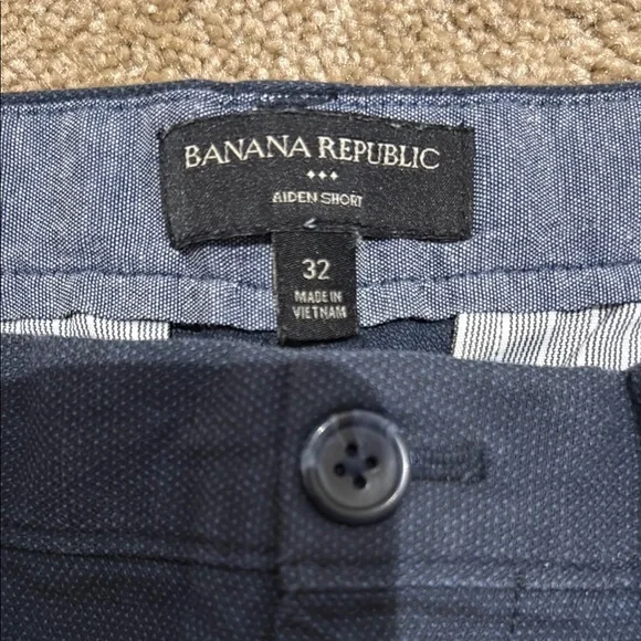 Banana Republic aiden Blue Flat Front Shorts Mid-Thigh Length - Picture 2 of 2